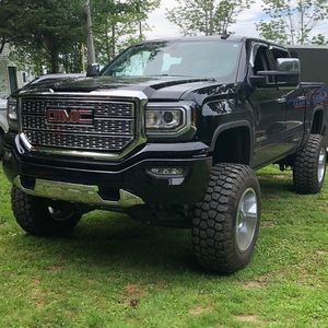 Meet your Posher, Austin